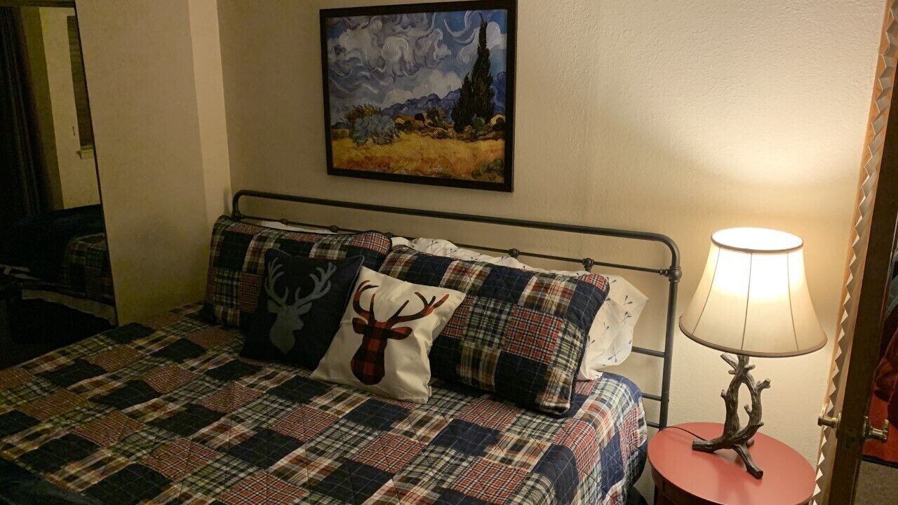 Photo of Bedroom in Red River