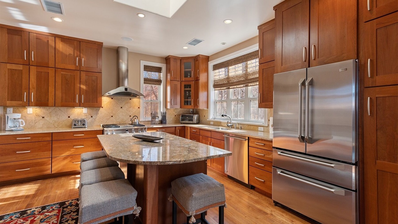 Photo of Kitchen in South Capitol