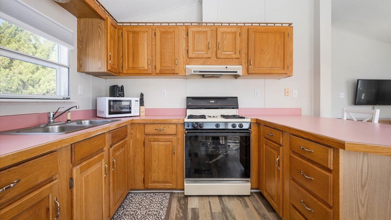 Photo of Kitchen in Assateague Pointe