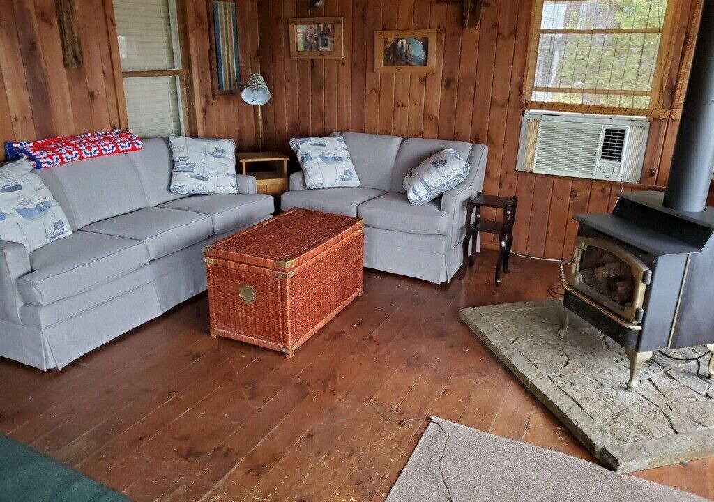 Photo of Livingroom in Chippewa Bay
