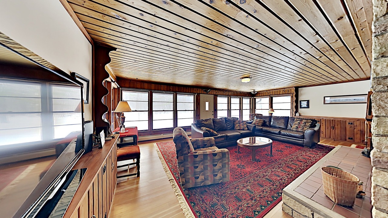 Photo of Bedroom in Stone Lake