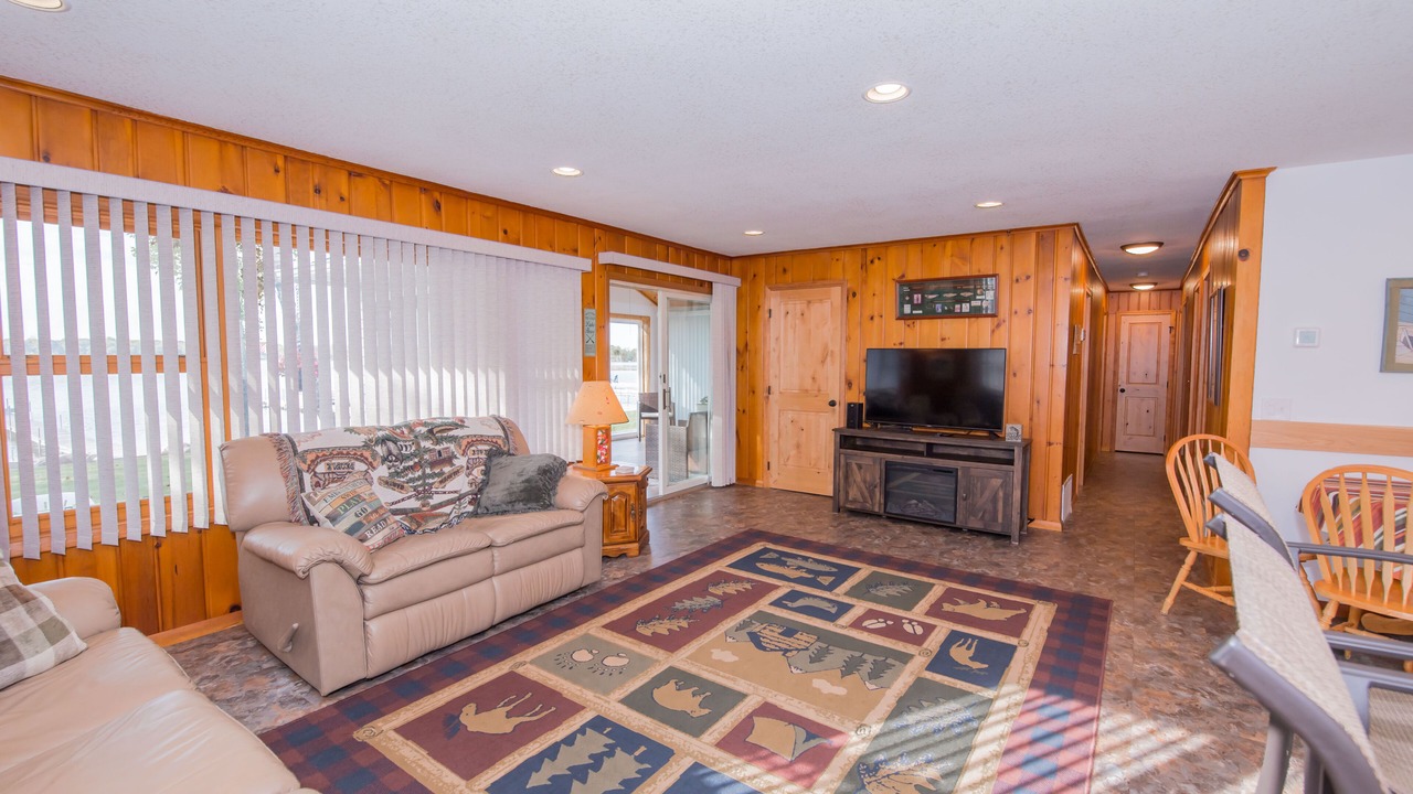 Photo of Livingroom in Forest Lake