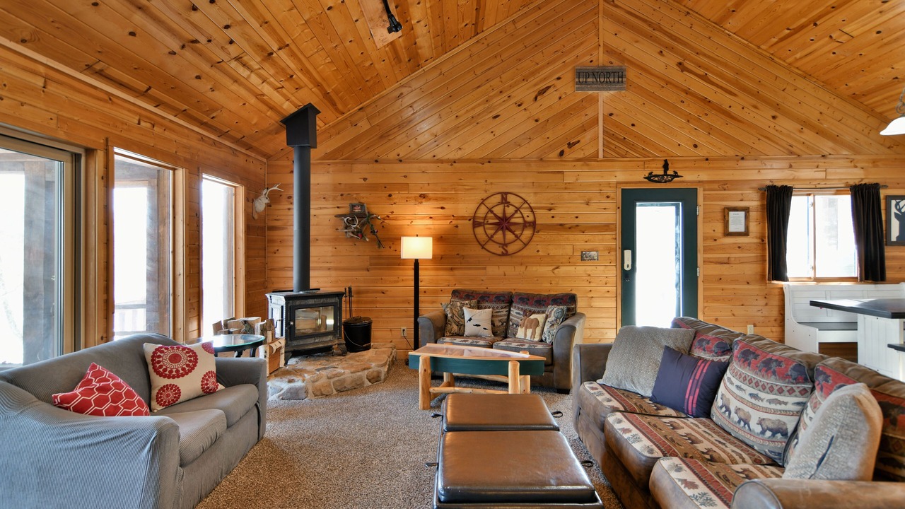 Photo of Livingroom in Stone Lake