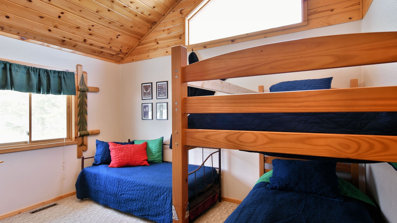 Photo of Bedroom in Stone Lake