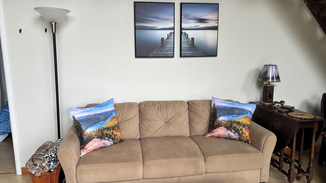 Photo of Livingroom in Town of Putnam