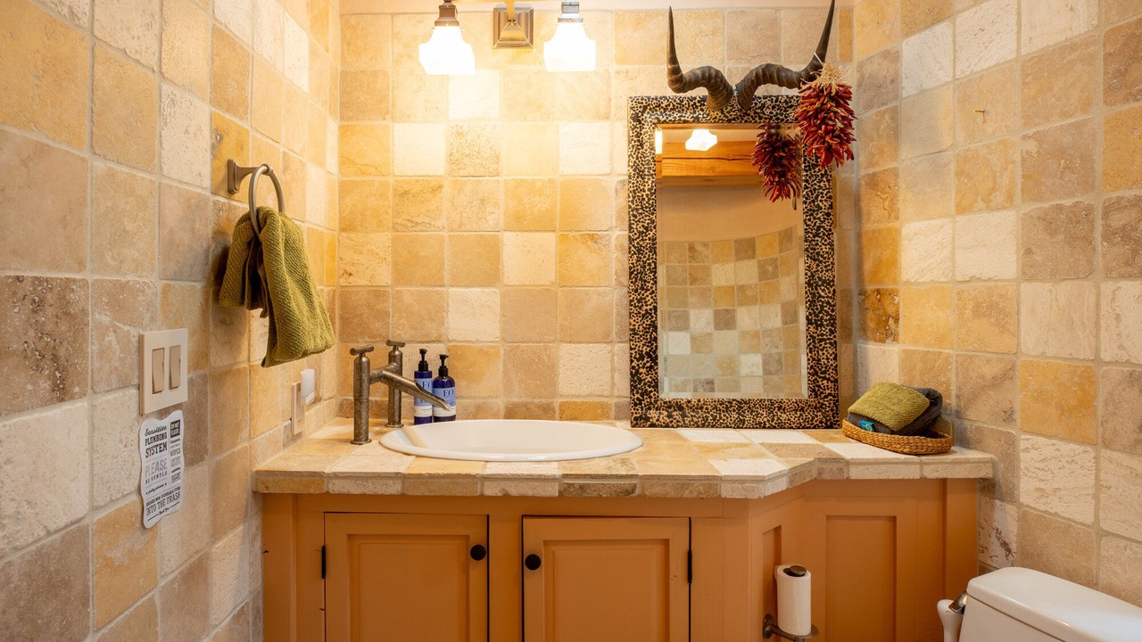 Photo of Bathroom in Canones