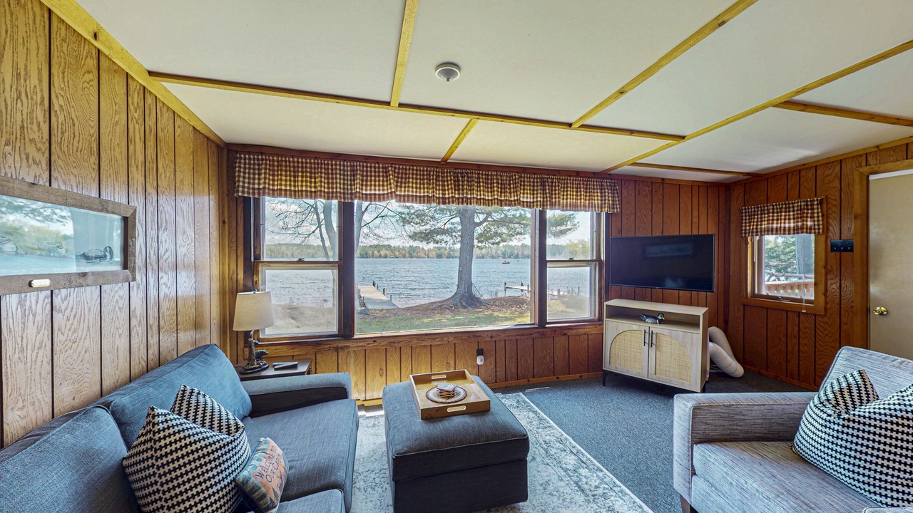 Photo of Livingroom in Eagle River