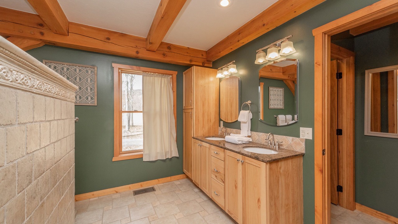Photo of Bathroom in Friendsville