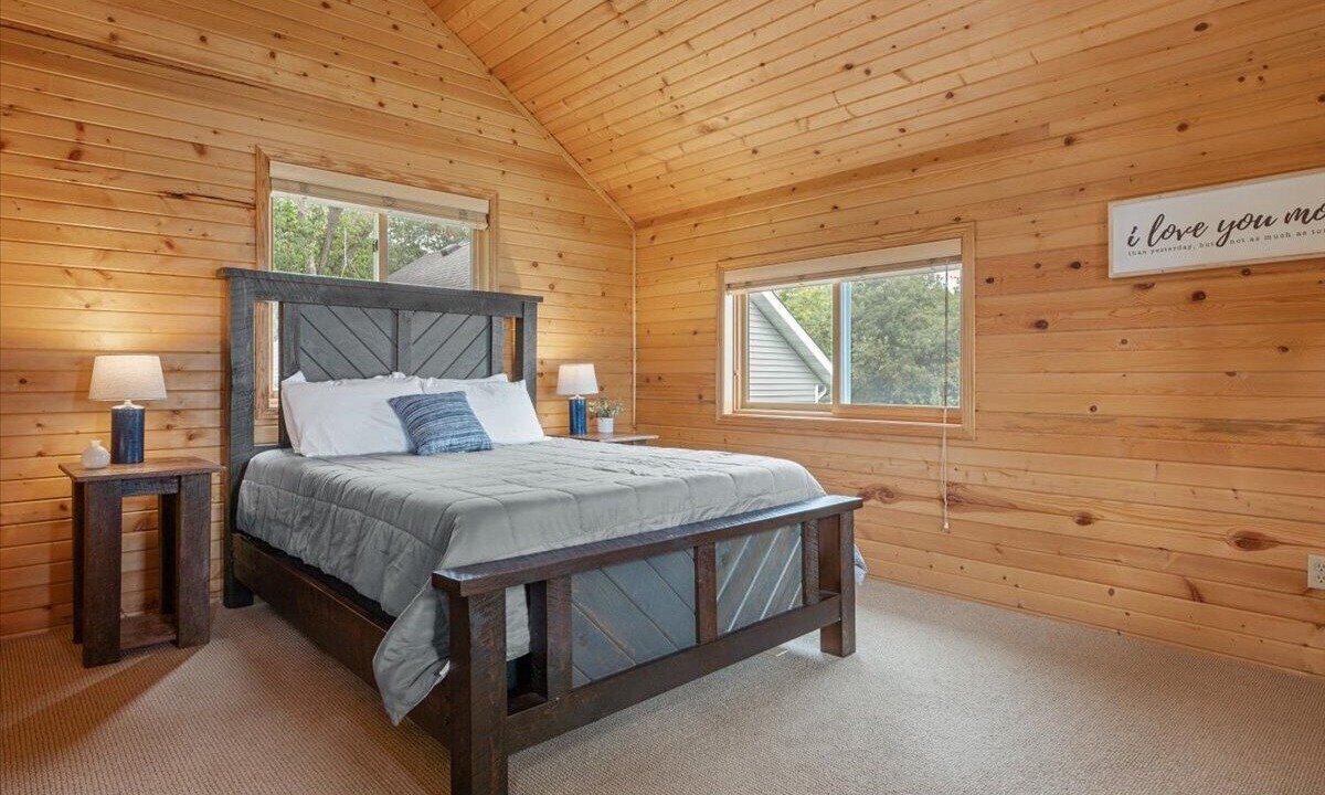 Photo of Bedroom in Aitkin