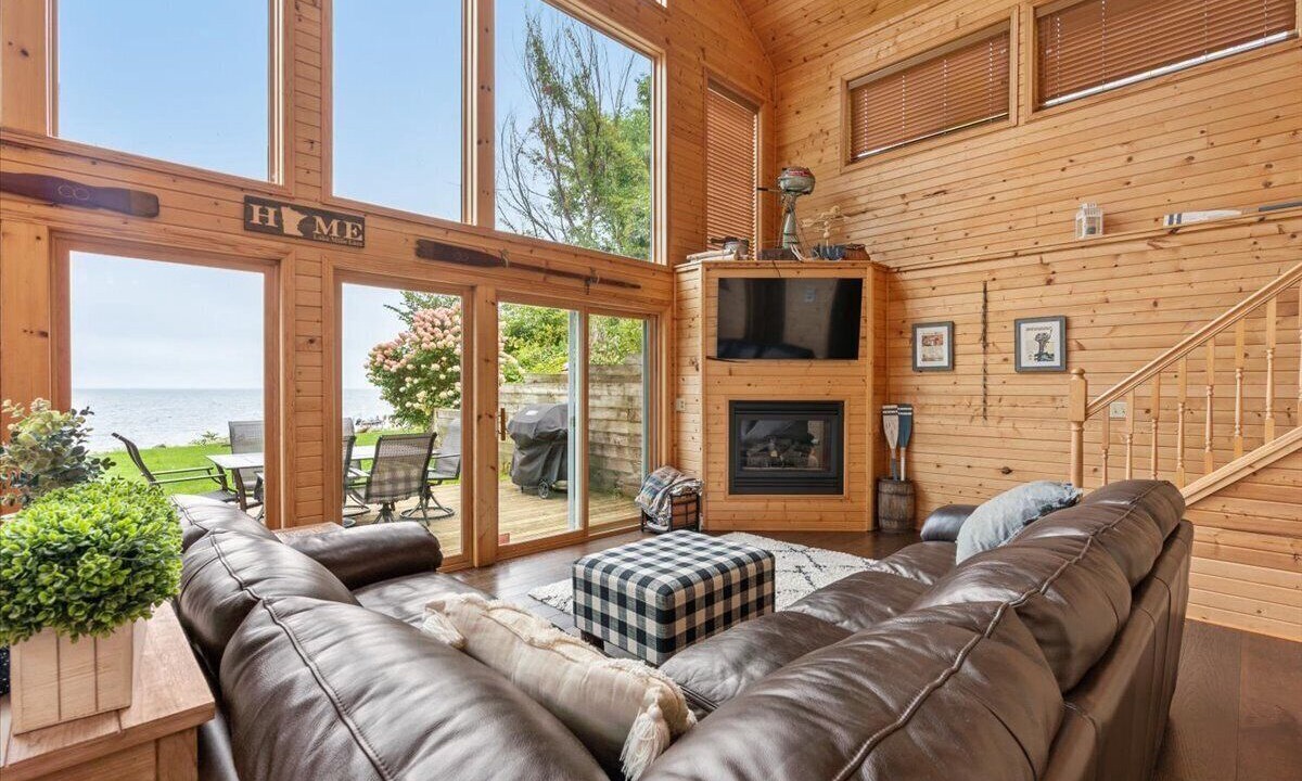Photo of Livingroom in Aitkin