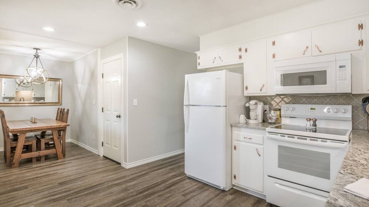 Photo of Kitchen in Dumas