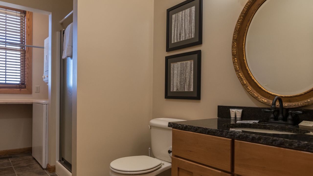 Photo of Bathroom in Snowshoe