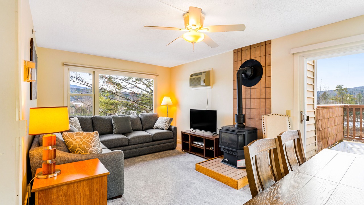 Photo of Livingroom in Stowe Area
