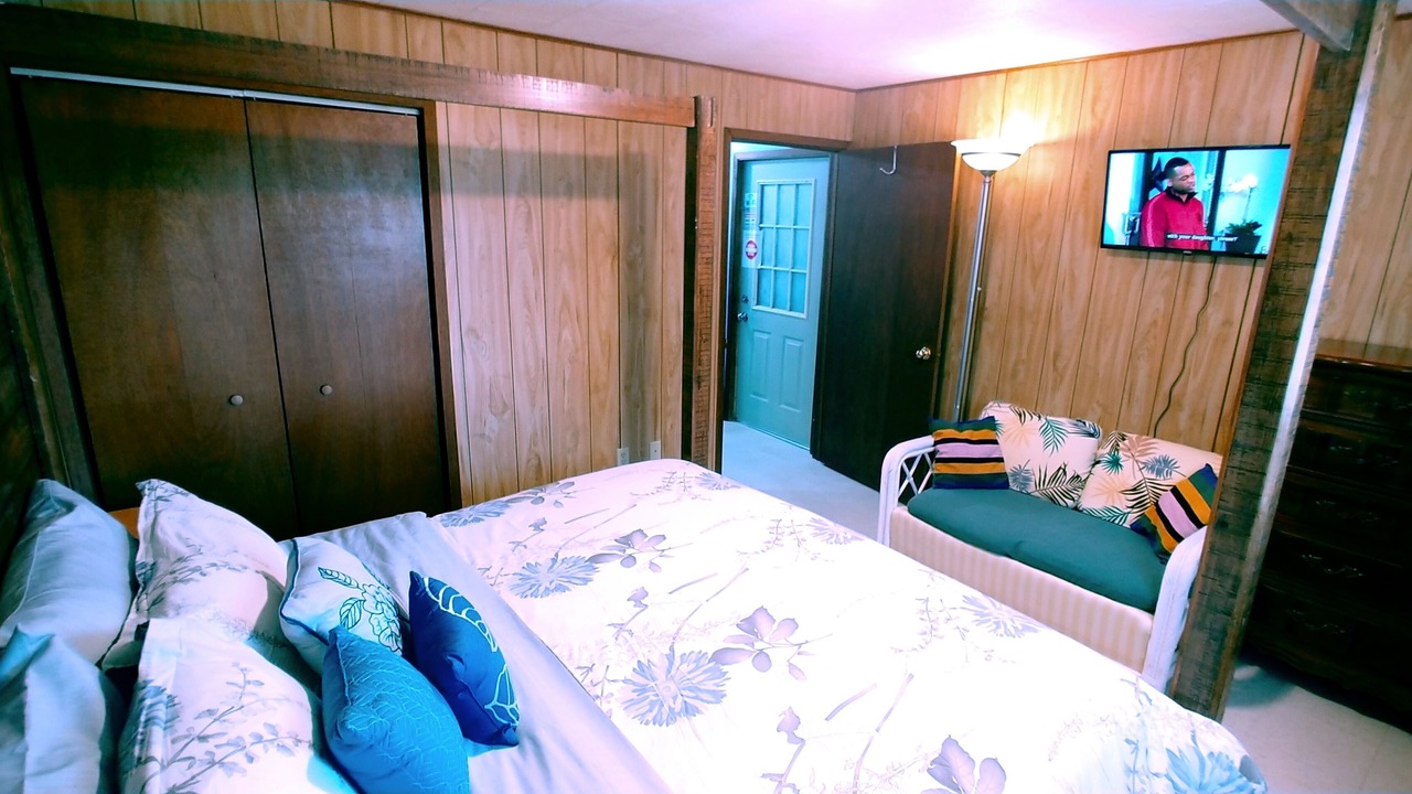 Photo of Bedroom in Cornell