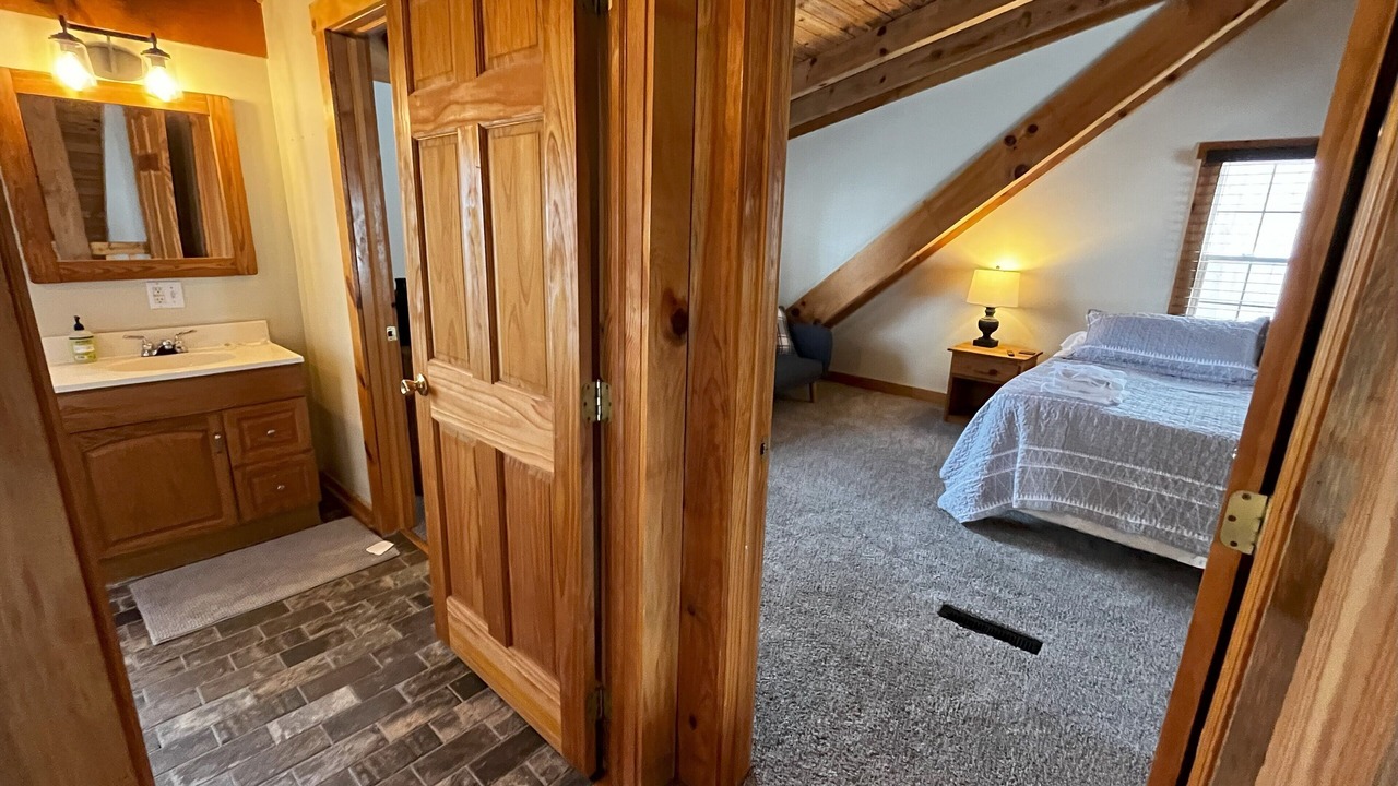 Photo of Bathroom in Slatyfork Farm