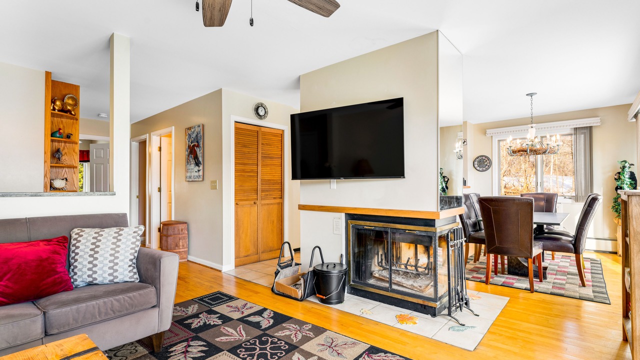 Photo of Livingroom in Stowe Area