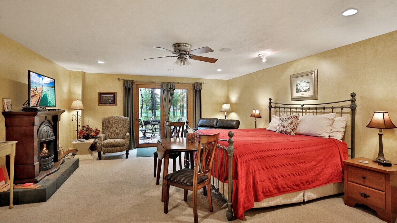 Photo of Bedroom in Markville