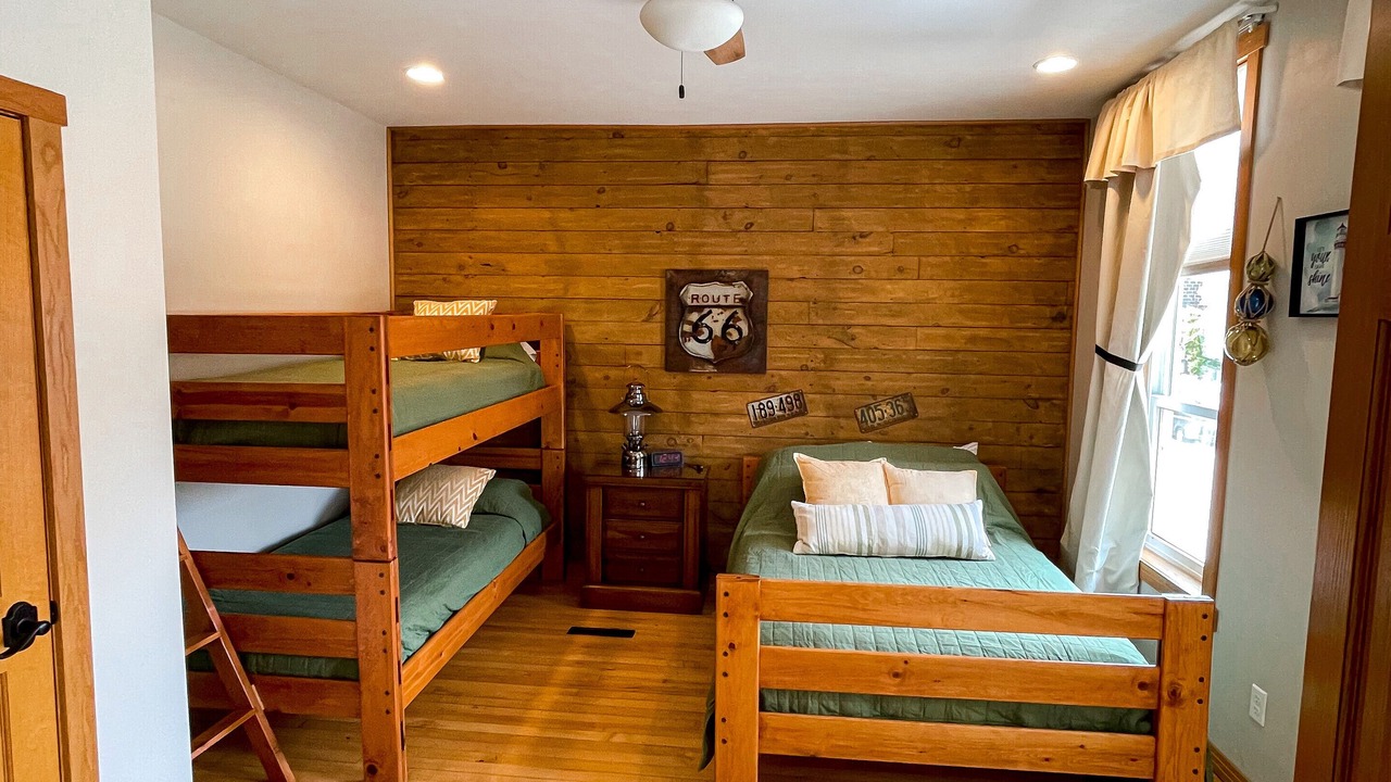 Photo of Bedroom in Kewaunee