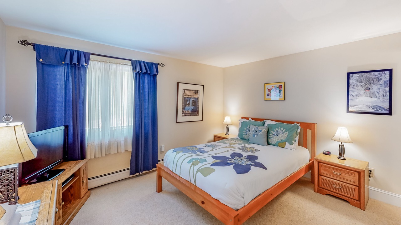 Photo of Bedroom in Stowe Area