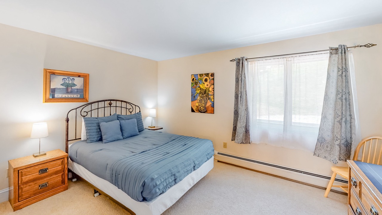 Photo of Bedroom in Stowe Area