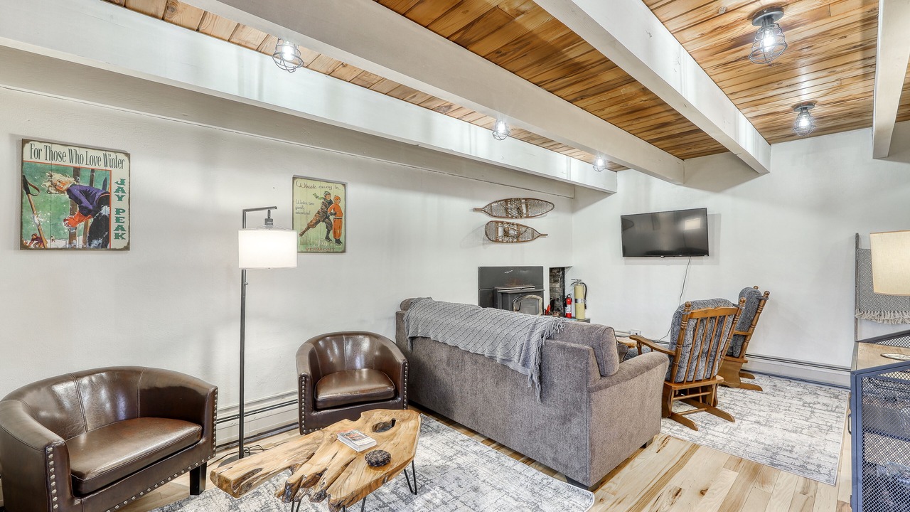 Photo of Livingroom in North Troy