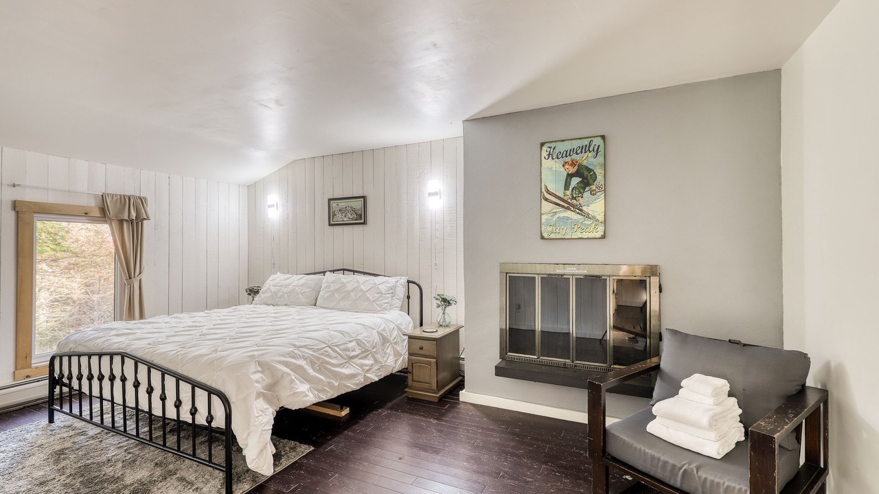 Photo of Bedroom in North Troy