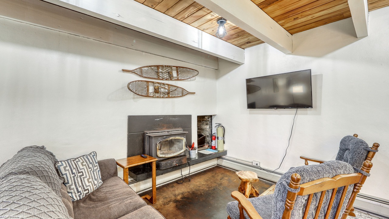 Photo of Livingroom in North Troy
