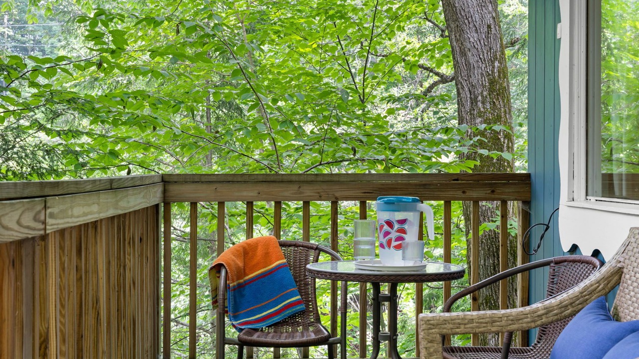 Photo of Patio Balcony in Jeffersonville