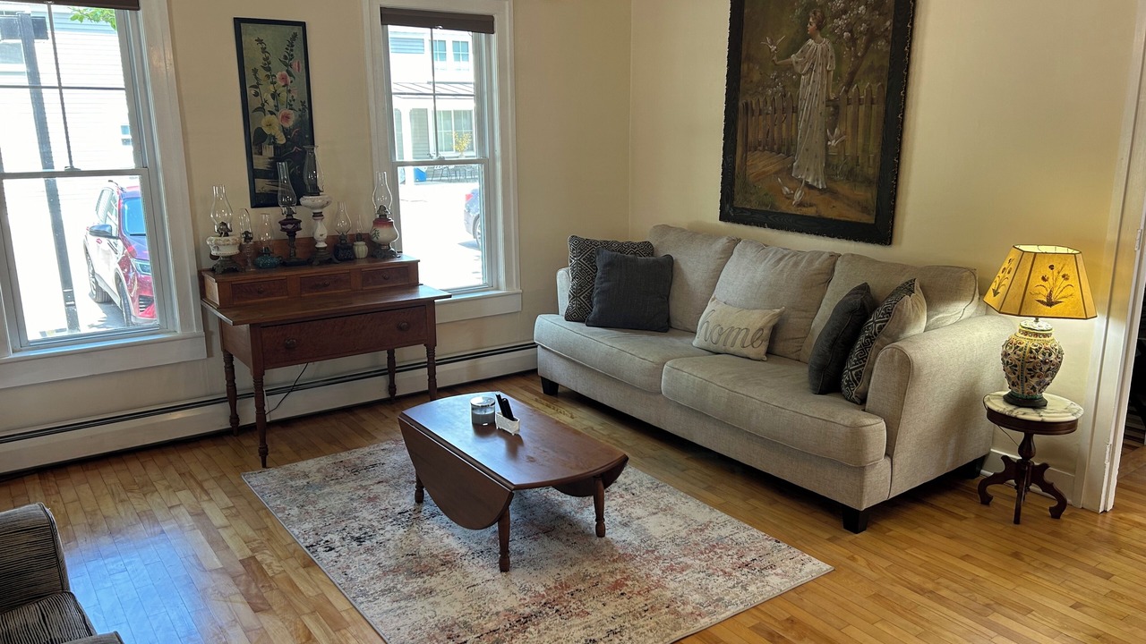 Photo of Livingroom in Waterbury