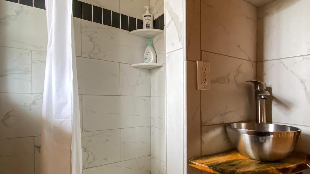 Photo of Bathroom in Warren