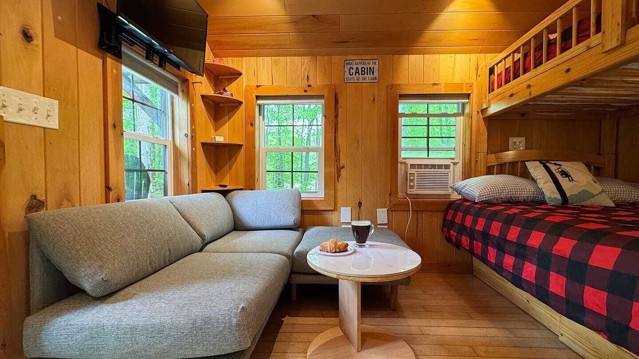 Photo of Bedroom in Warren