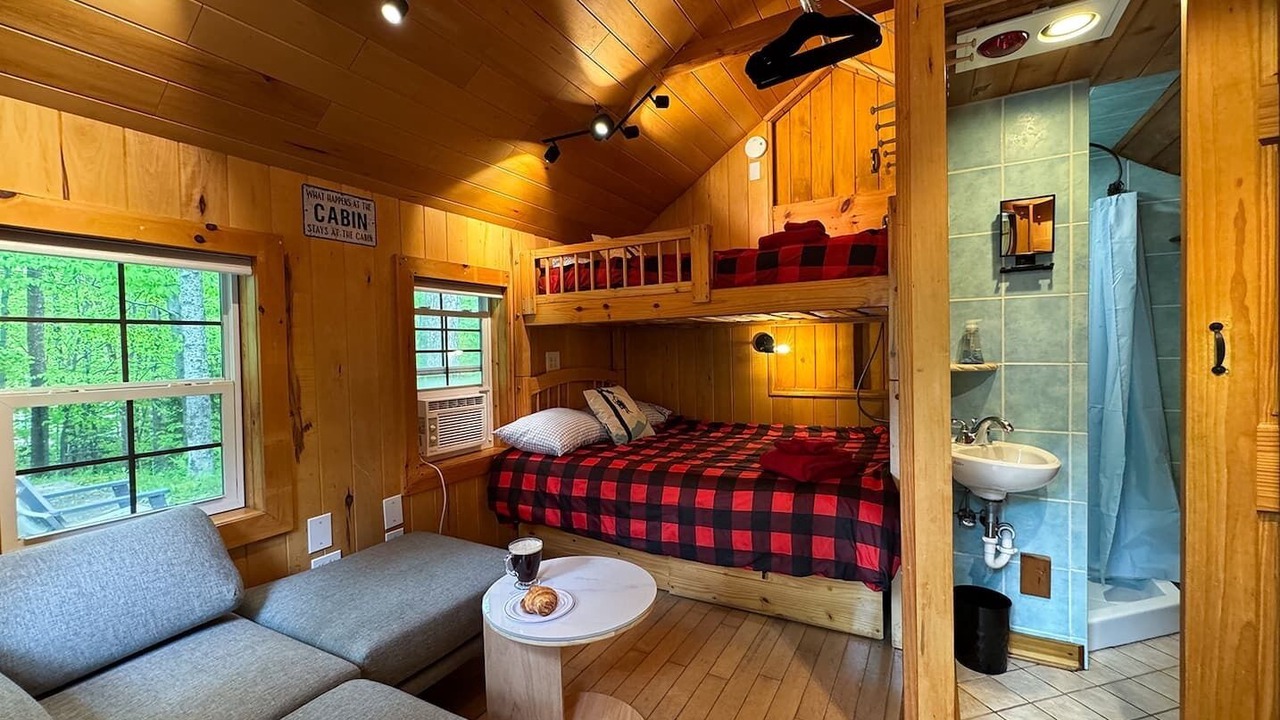 Photo of Bedroom in Warren