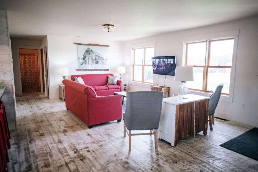 Photo of Livingroom in Sand Creek