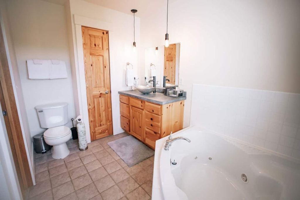 Photo of Bathroom in Sand Creek
