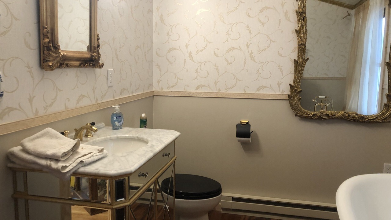 Photo of Bathroom in Gloversville