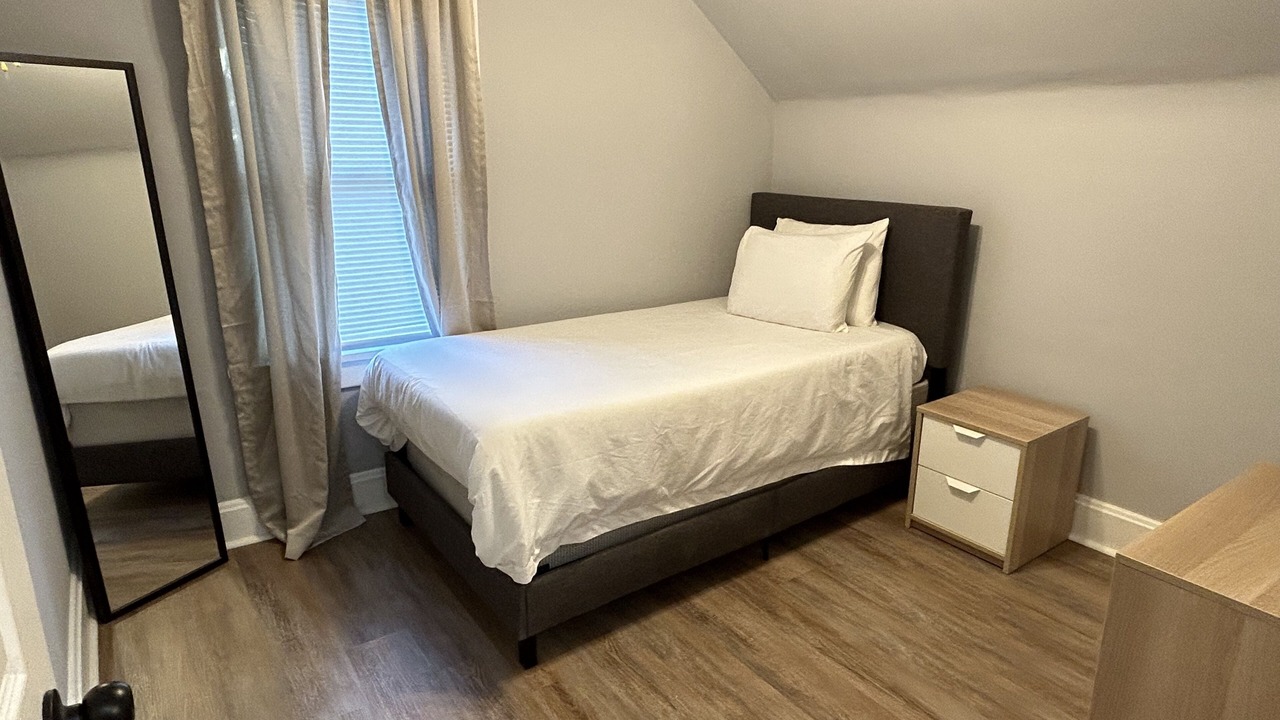 Photo of Bedroom in North End