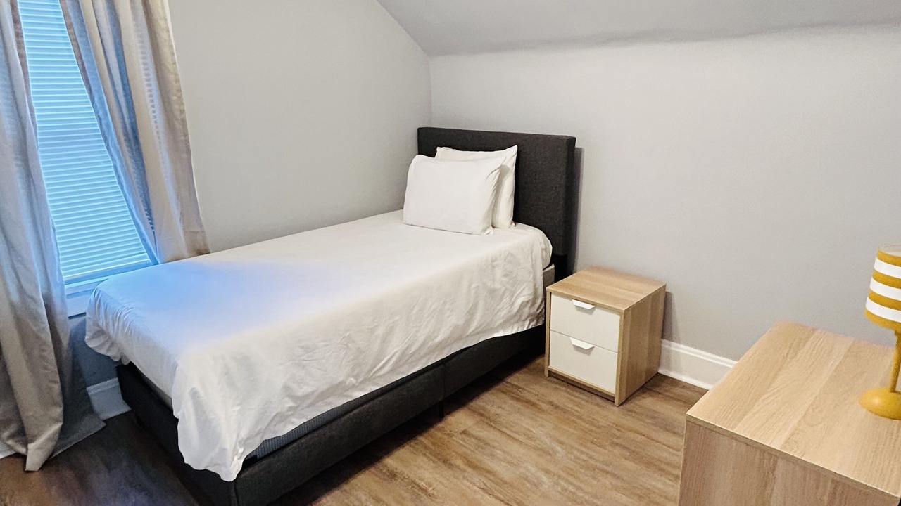 Photo of Bedroom in North End