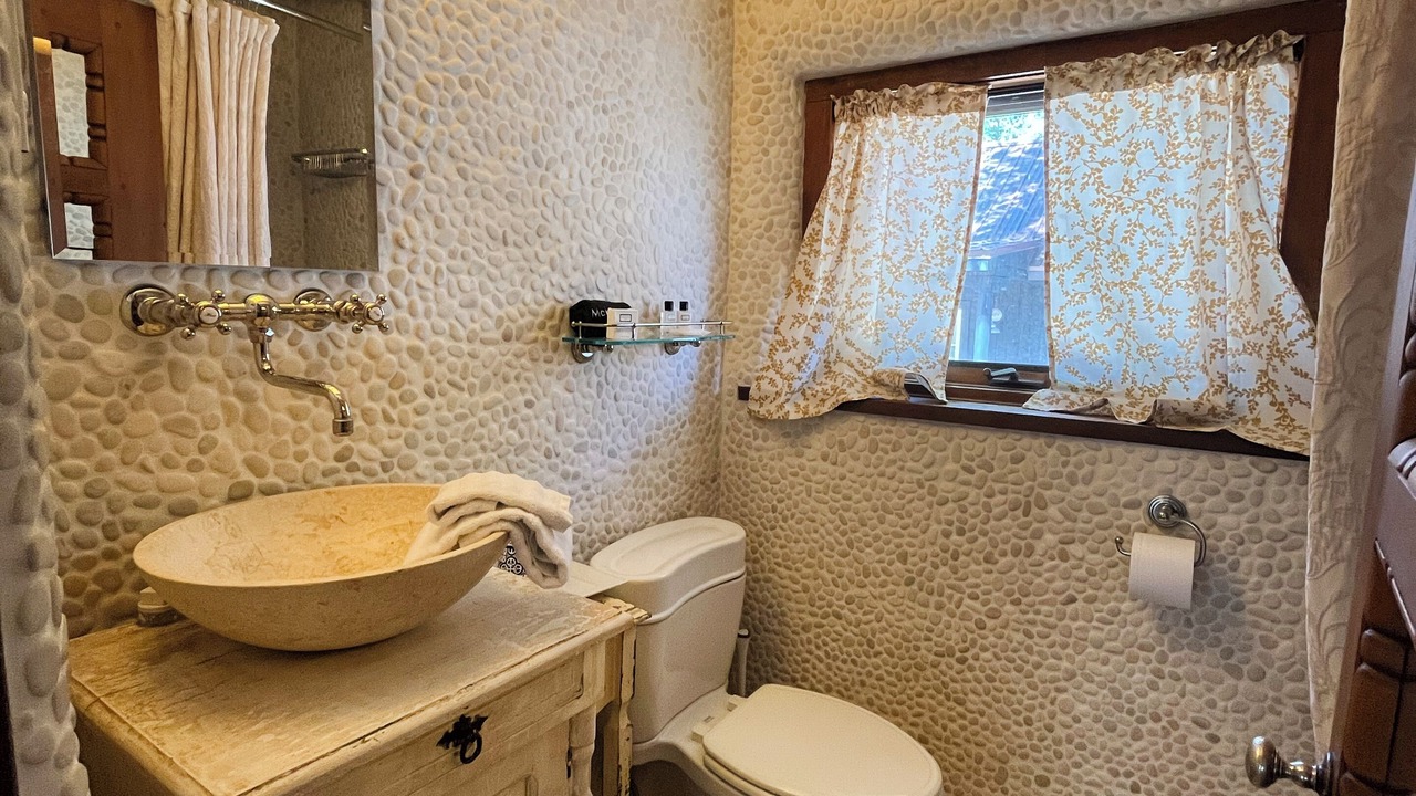 Photo of Bathroom in Arroyo Seco