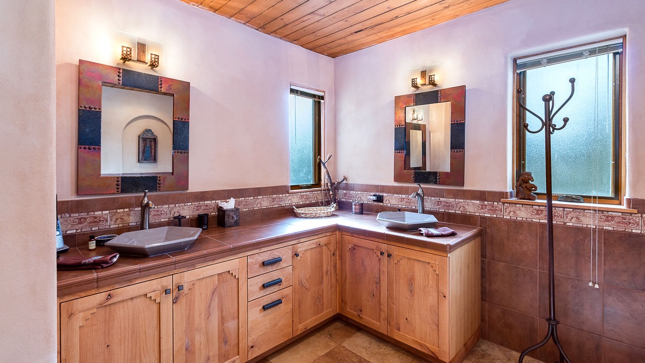 Photo of Bathroom in Tesuque Hills