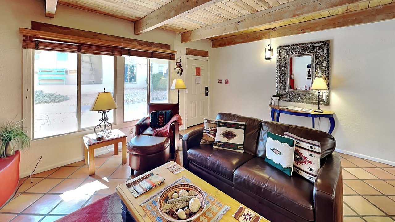 Photo of Livingroom in Northeast Santa Fe