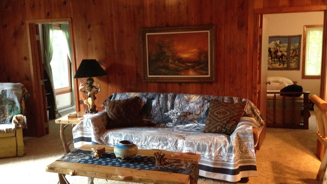 Photo of Livingroom in Northwoods Beach