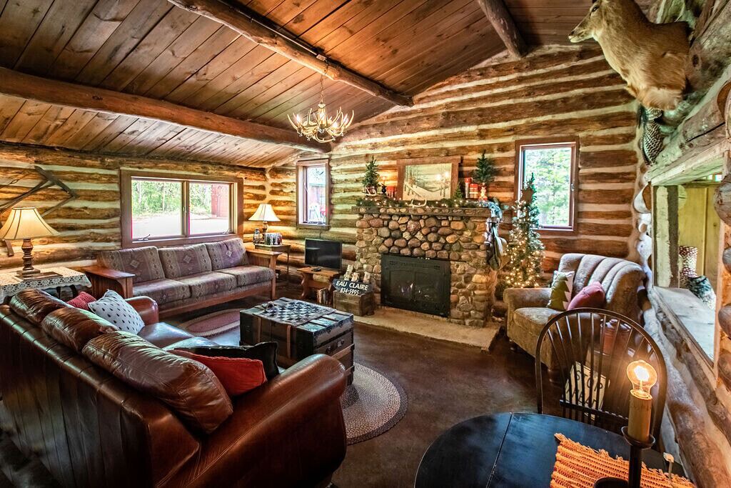 Photo of Livingroom in Rock Falls