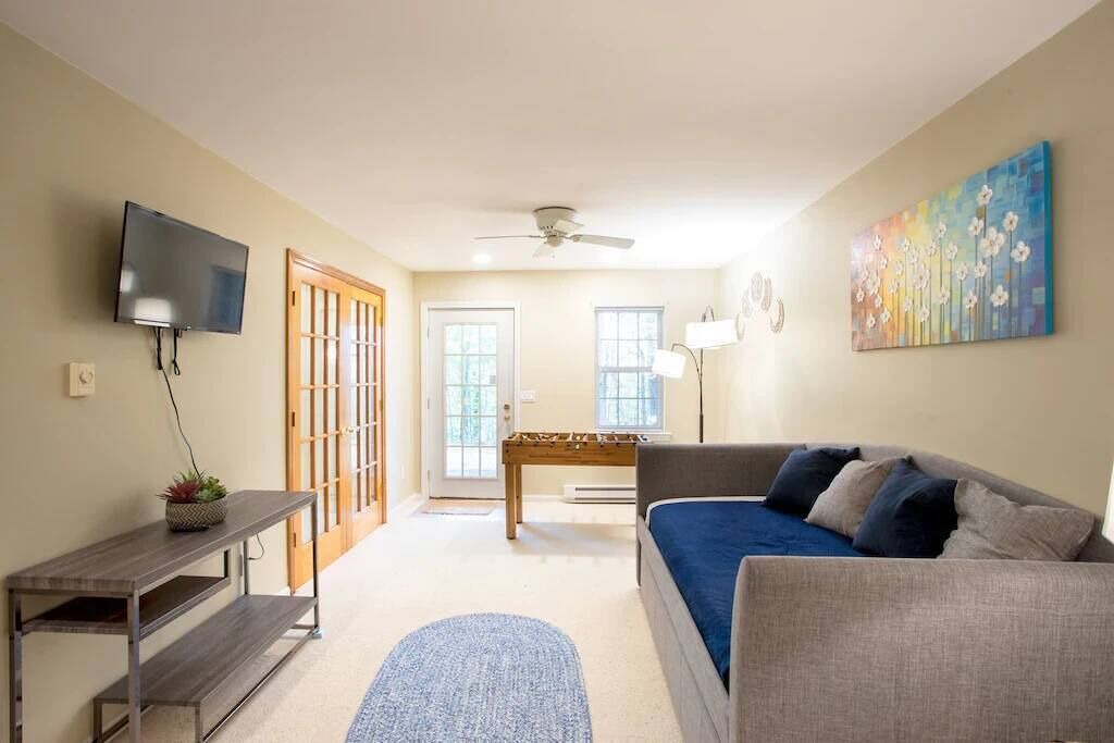 Photo of Livingroom in Hancock
