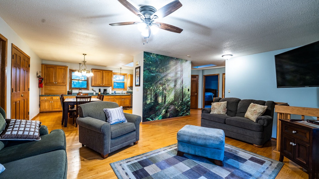 Photo of Livingroom in Mather