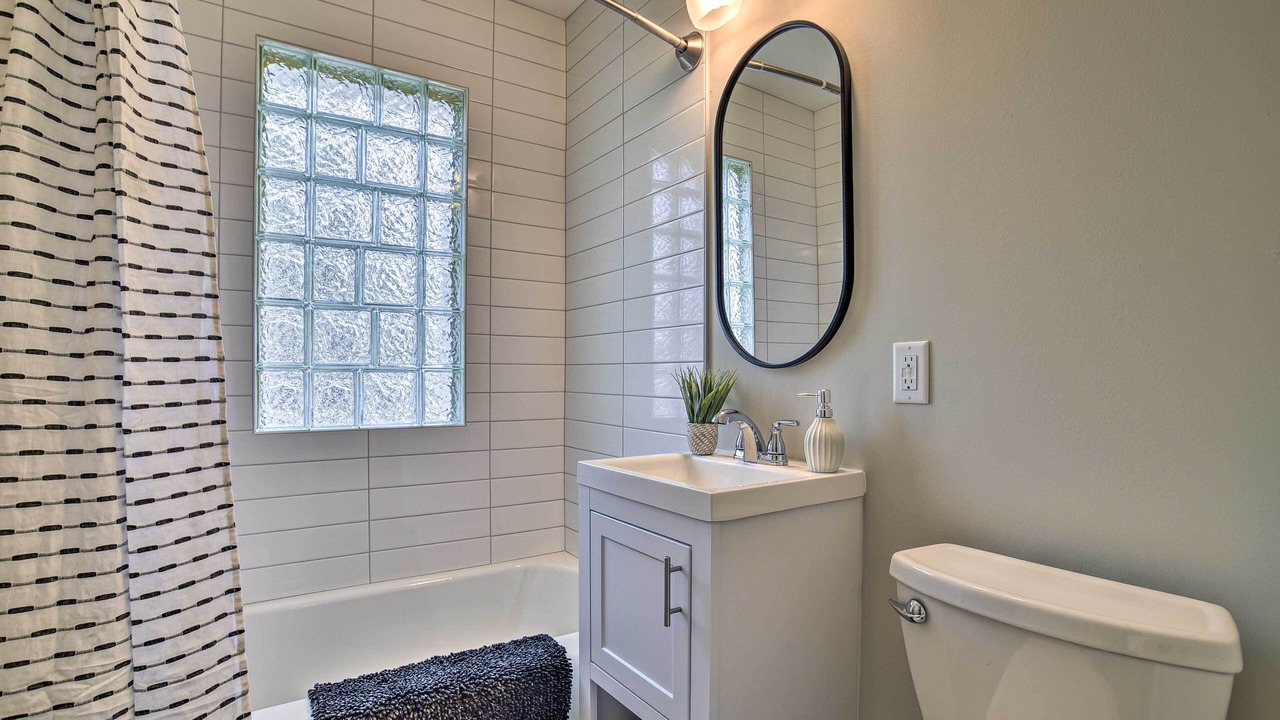 Photo of Bathroom in Hiawatha