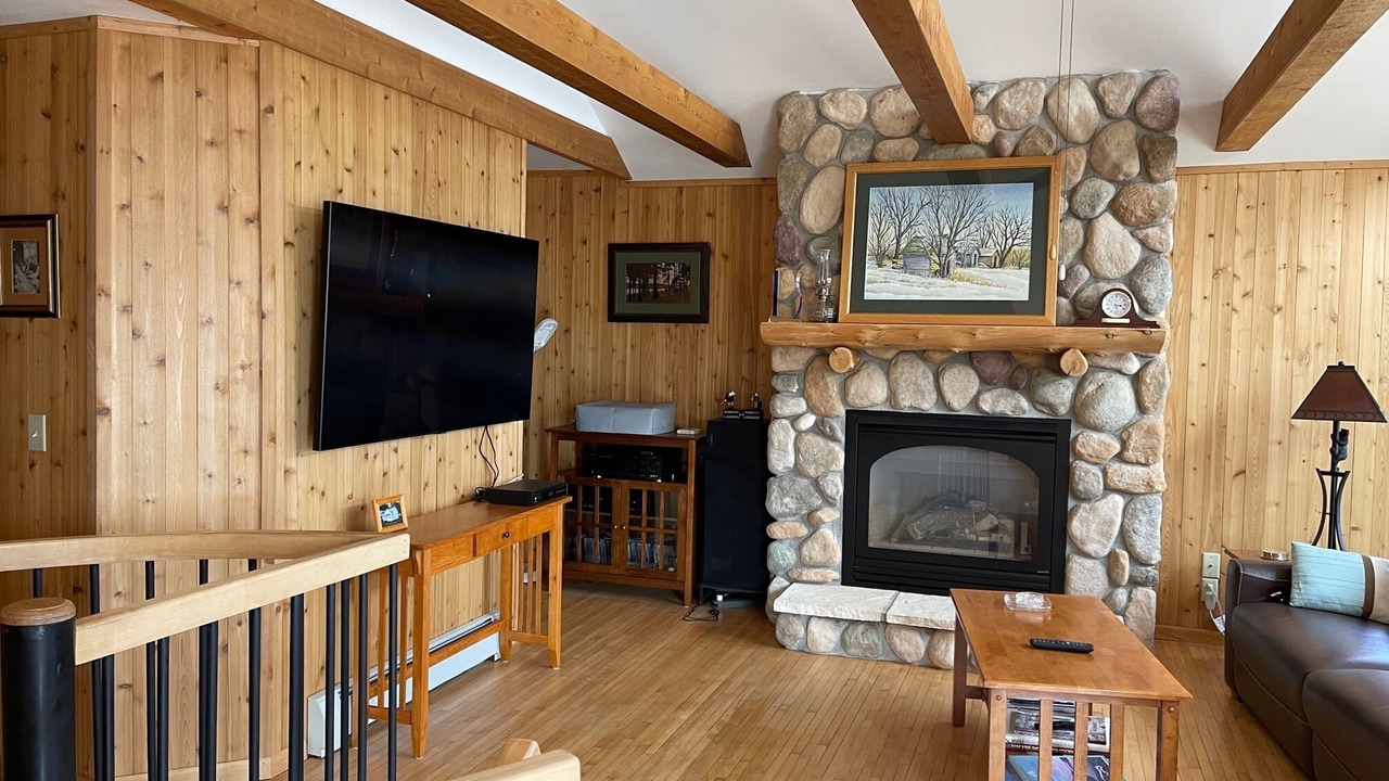 Photo of Livingroom in Lake Nebagamon
