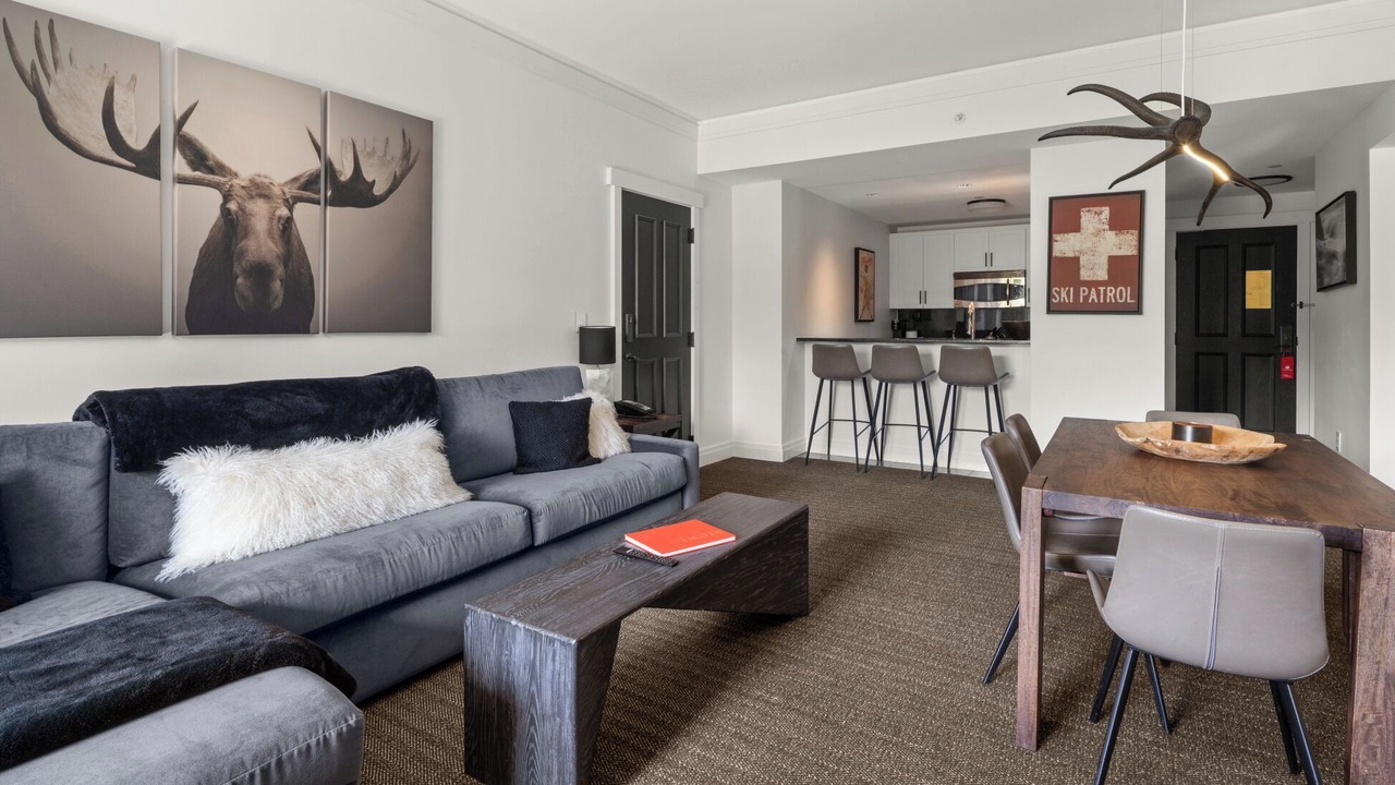 Photo of Livingroom in Stowe Area