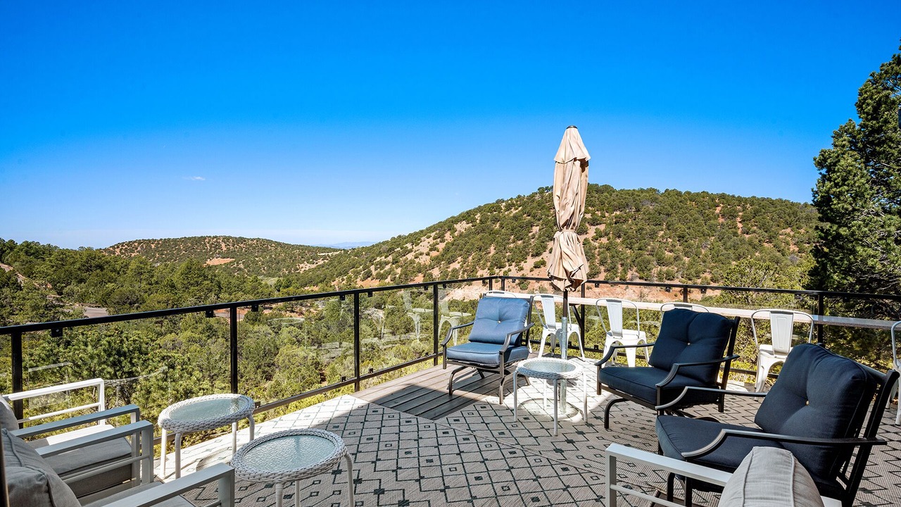 Photo of Outdoor in North Hills