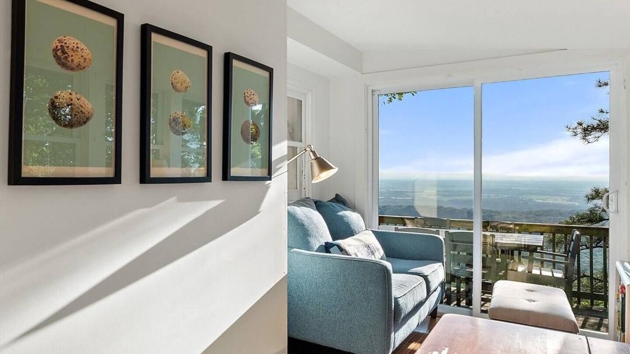 Photo of Livingroom in Kabletown