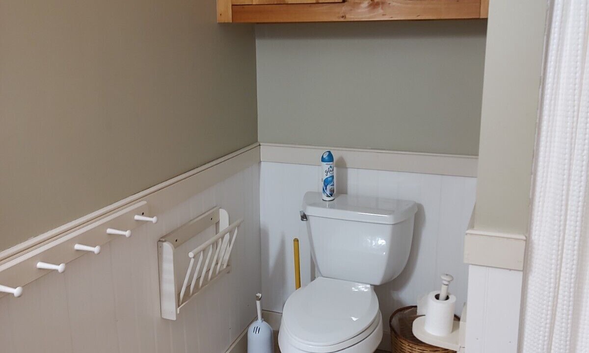 Photo of Bathroom in Canaan